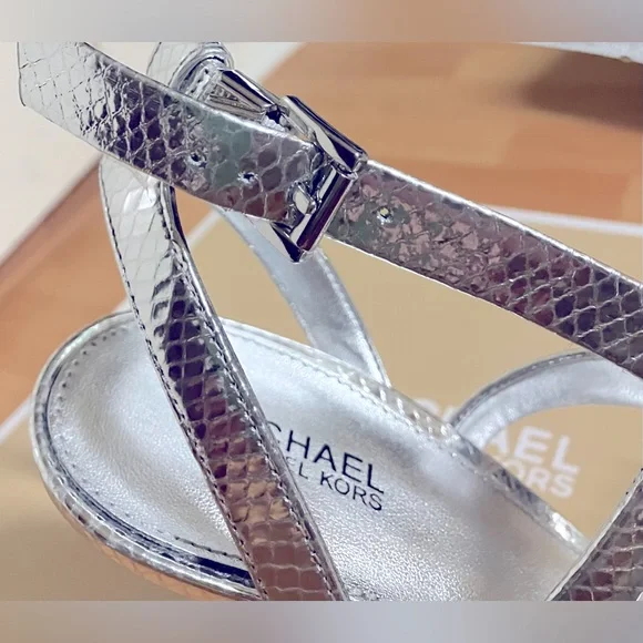 Michael Kors Silver High Heel Leather Sandal - Chain Front/Strappy/Size 7 - Picture 9 of 14